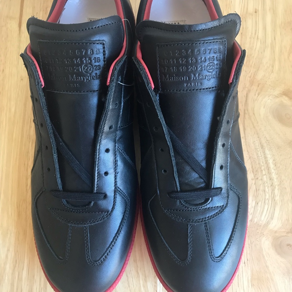 Maison Margiela GAT Low Top Sneaker - Picture 2 of 8